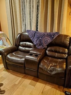 Beautiful electric love seat and stand alone recliner