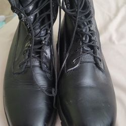 10.5m Boots 