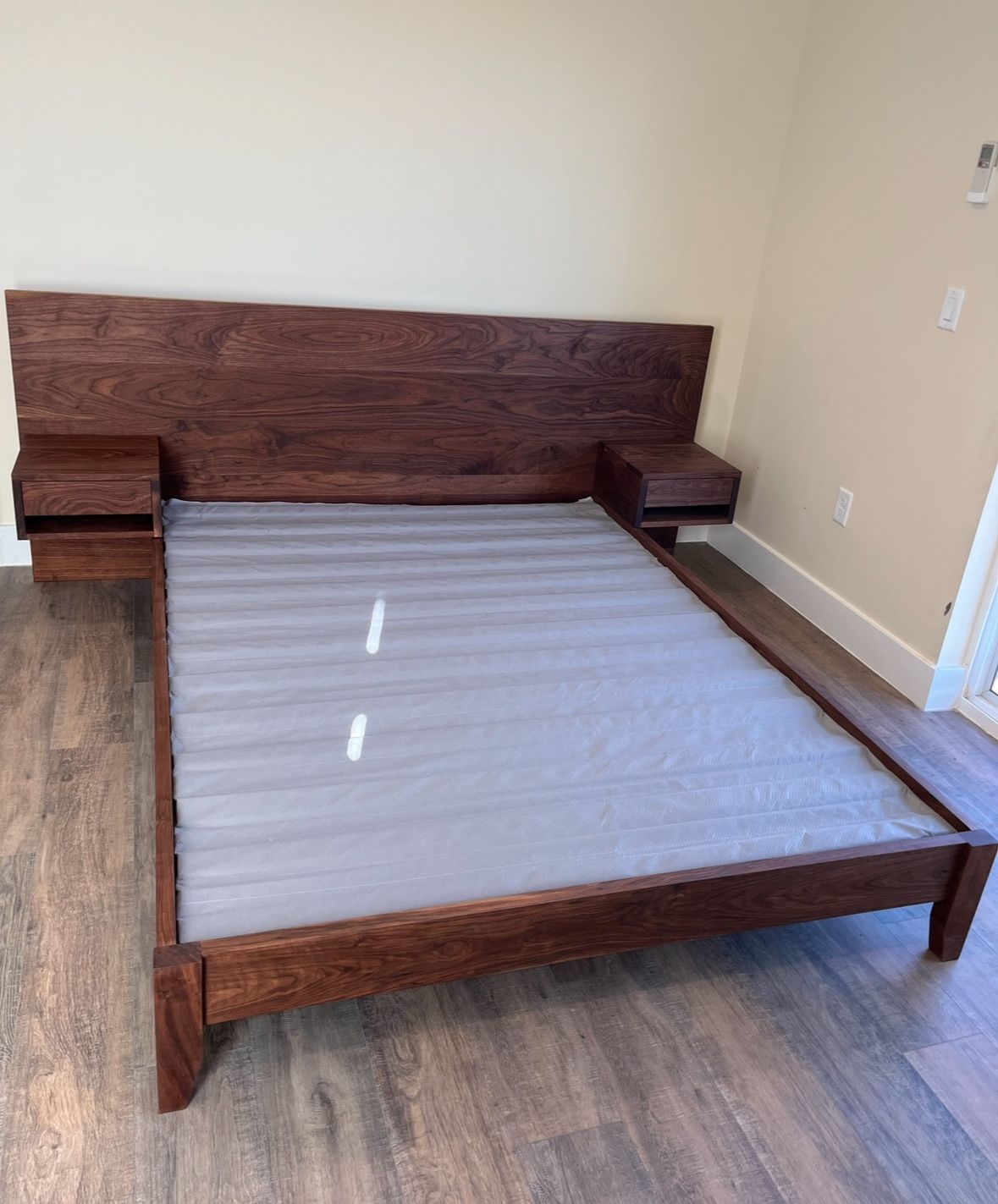 Queen Size Black Walnut Bed Frame 