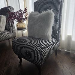 Accent Chairs
