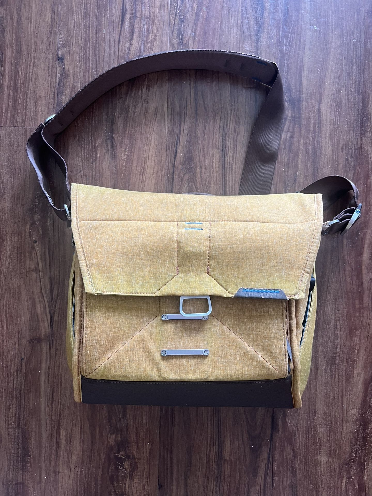 Peak Design 13L Everyday Messenger Camera Bag