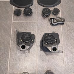 Jeep JLU OEM Factory Speakers x8, dash speakers & Tweeters