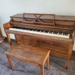 FREE!! Upright Piano FREE!!