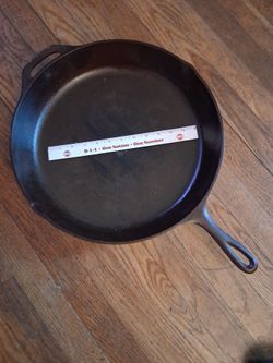 Large cast iron skillet 15 1/2"