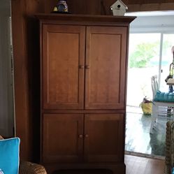 FREE:Armoire  Great For Storage Or Small TV