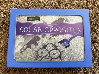 Brand New: SDCC Exclusive: Solar Opposites Pin Set