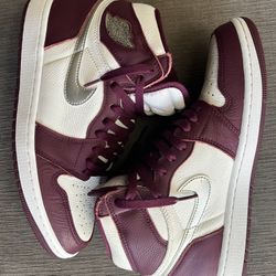 Air Jordan 1 Retro Bordeaux