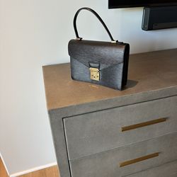 AUTHENTIC LOUIS VUITTON Epi Purse
