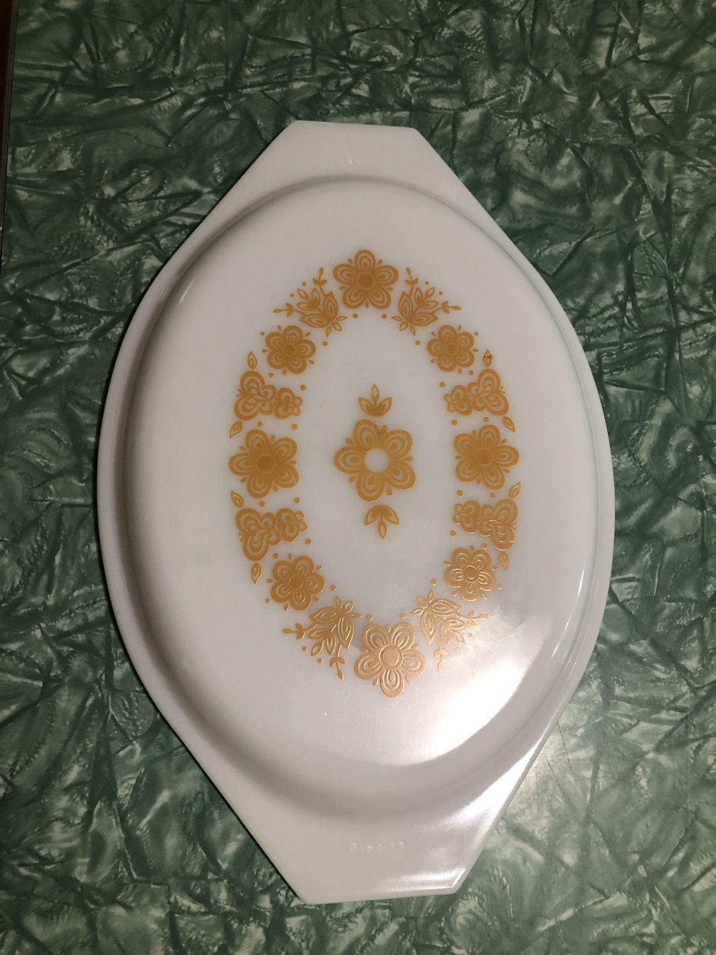 Large Butterfly Gold Vintage Pyrex Oval Casserole Lid