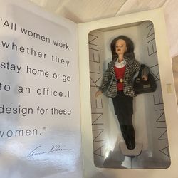 Anne Klein Barbie 17603 NIB
