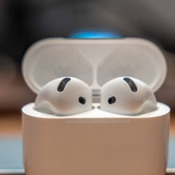 Barely used 📦 Airpods 3rd generation 📦 original $130