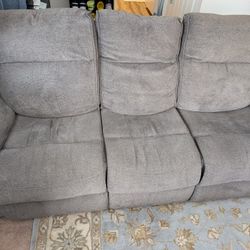 Power Reclining Couch With Dual USB Charging ports On each side 