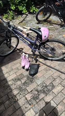 Huffy 24" Bike/ size 8 skates