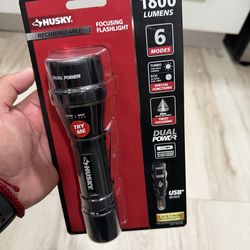 Brand new Husky 1800 Lumens Dual Power LED Rechargeable Tactical Focusing Flashlight