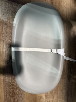 Hatch Grow Baby Changing Table/scale