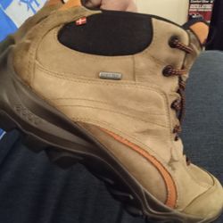 Ecco GTX gore - Tex  Leather Hiking Boots Size 10