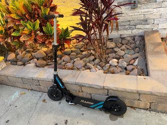 Razor scooter
