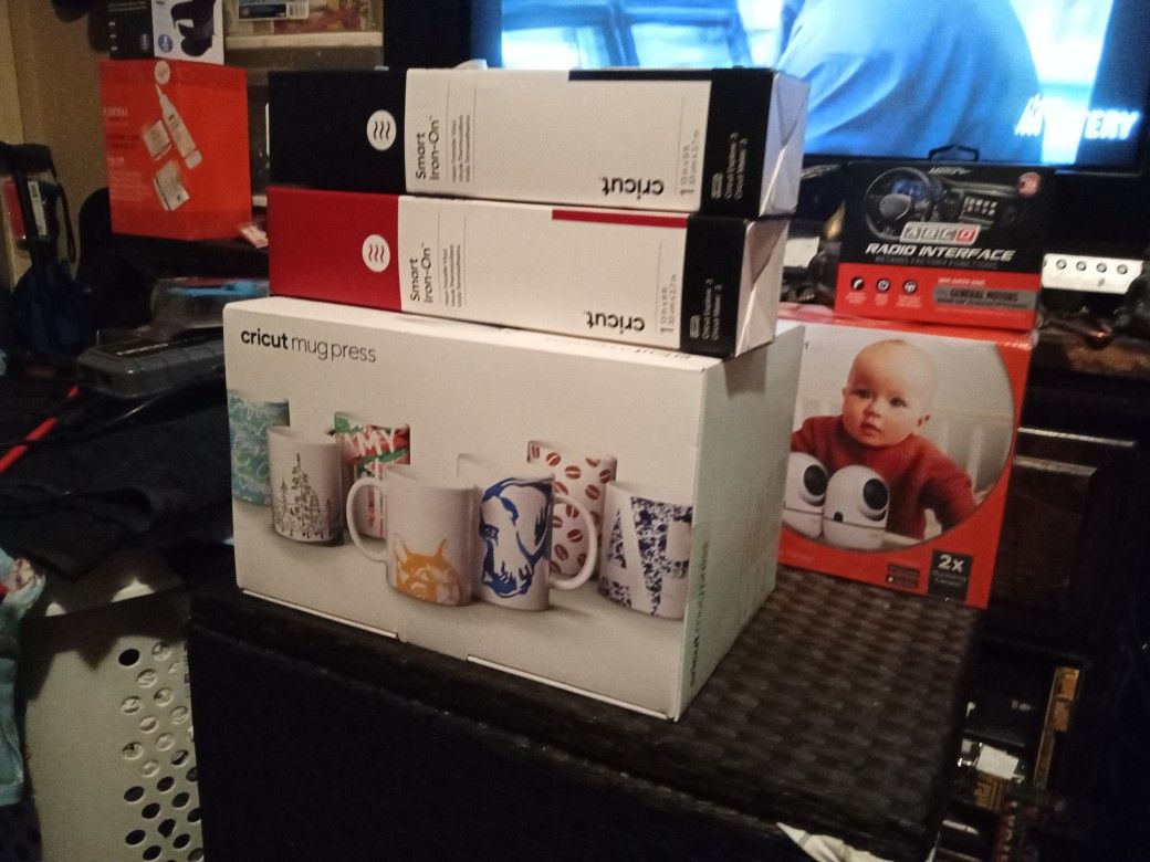 Cricut Mug Press And Iron On Vinyl