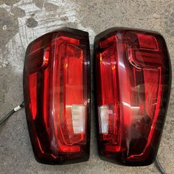 2019 GMC Sierra Tail Lights