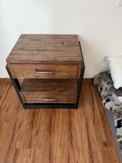 2 Night Stands
