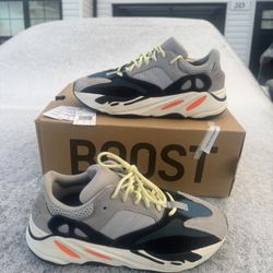 Adidas Yeezy boost 700 “Wave Runner” size 11M