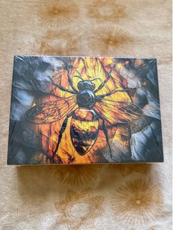 Sealed Golden Buzz 500pc Bee Puzzle