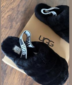 New Woman Slip On Uggs Size 9