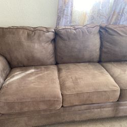 Free Couch 