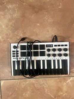 Akia pro mpk mini