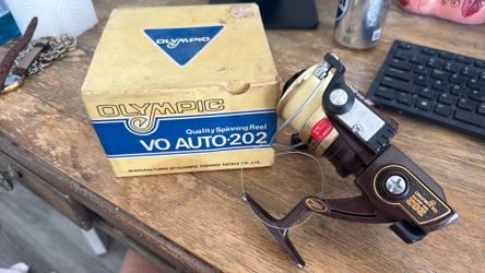 Olympic VO auto 202 fishing reel