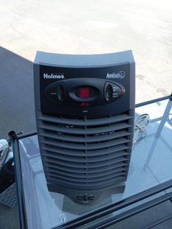 Holmes AccuTemp Plus Heater Fan for Sale in Everett, WA - OfferUp