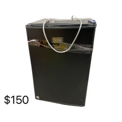 Black And Decker Mini Fridge 