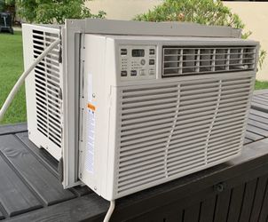 Ge 12 000 Btu Window Air Conditioner Model Ael12avh2 For Sale In Miami Fl Offerup