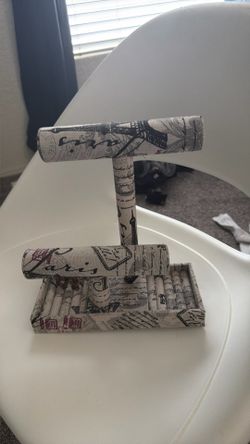 Bracelet\ jewelry holder