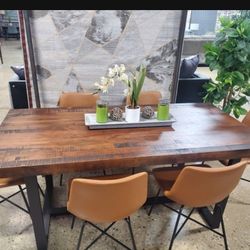 Beautiful 7 PC Rustic Dining Set With 6 Chairs (New)