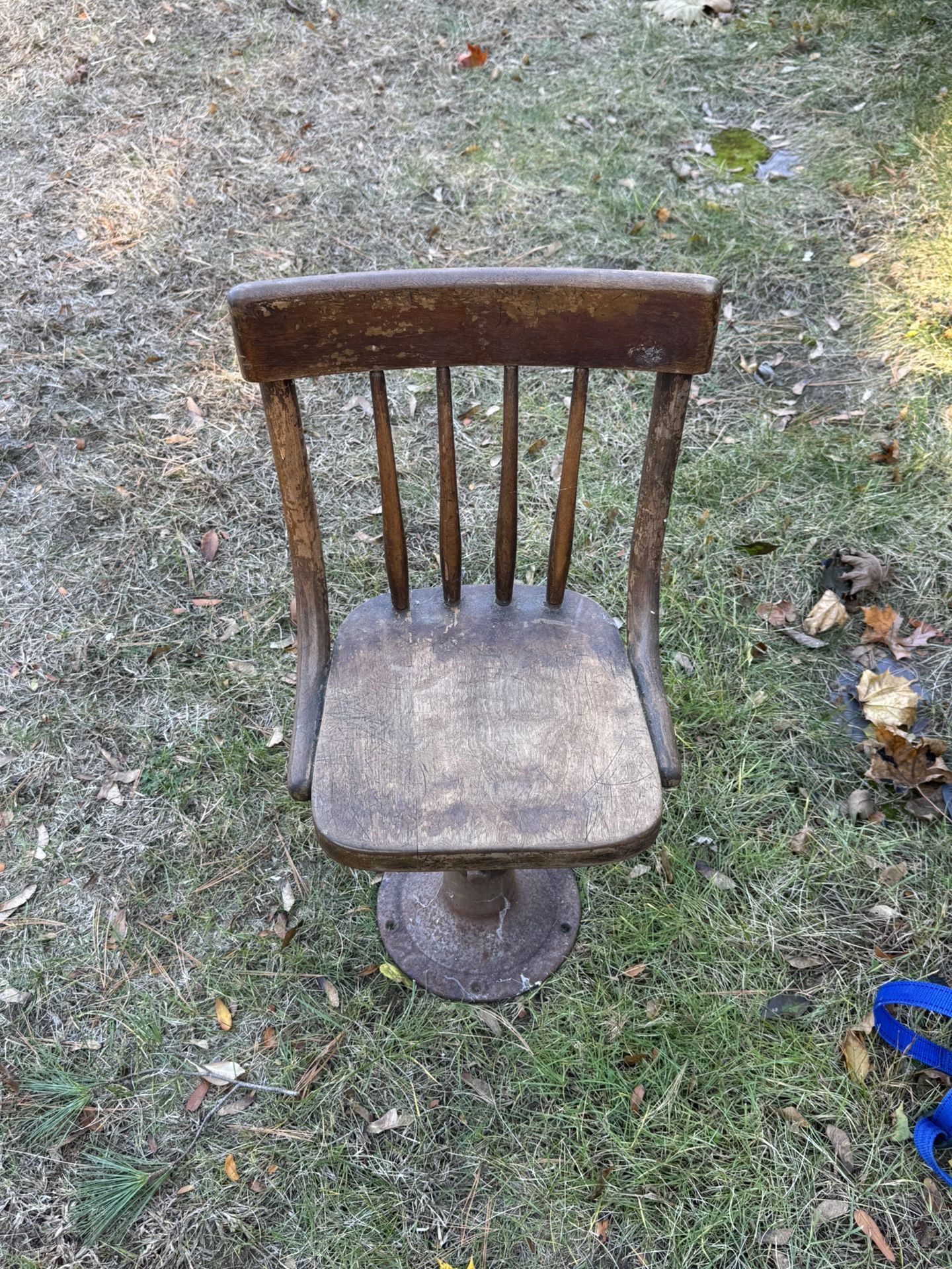 Antique Student Seat Chair (attaches To Floor)
