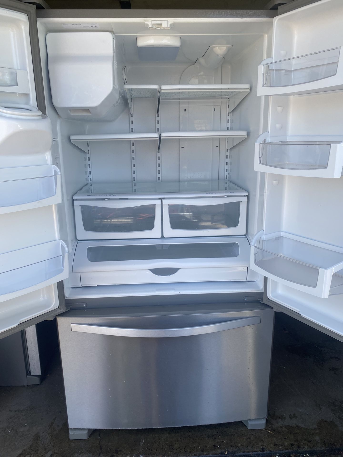 Refrigerator