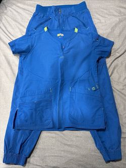 Women’s scrub set