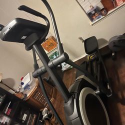 Elliptical Proform El Carbon