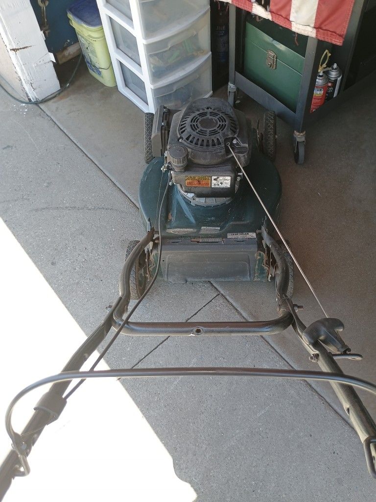 Craftsman Gas Lawn Mower