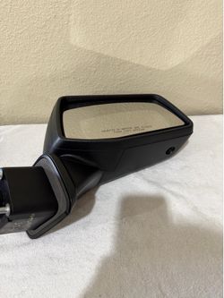 2019-2024 chevy silverado mirror