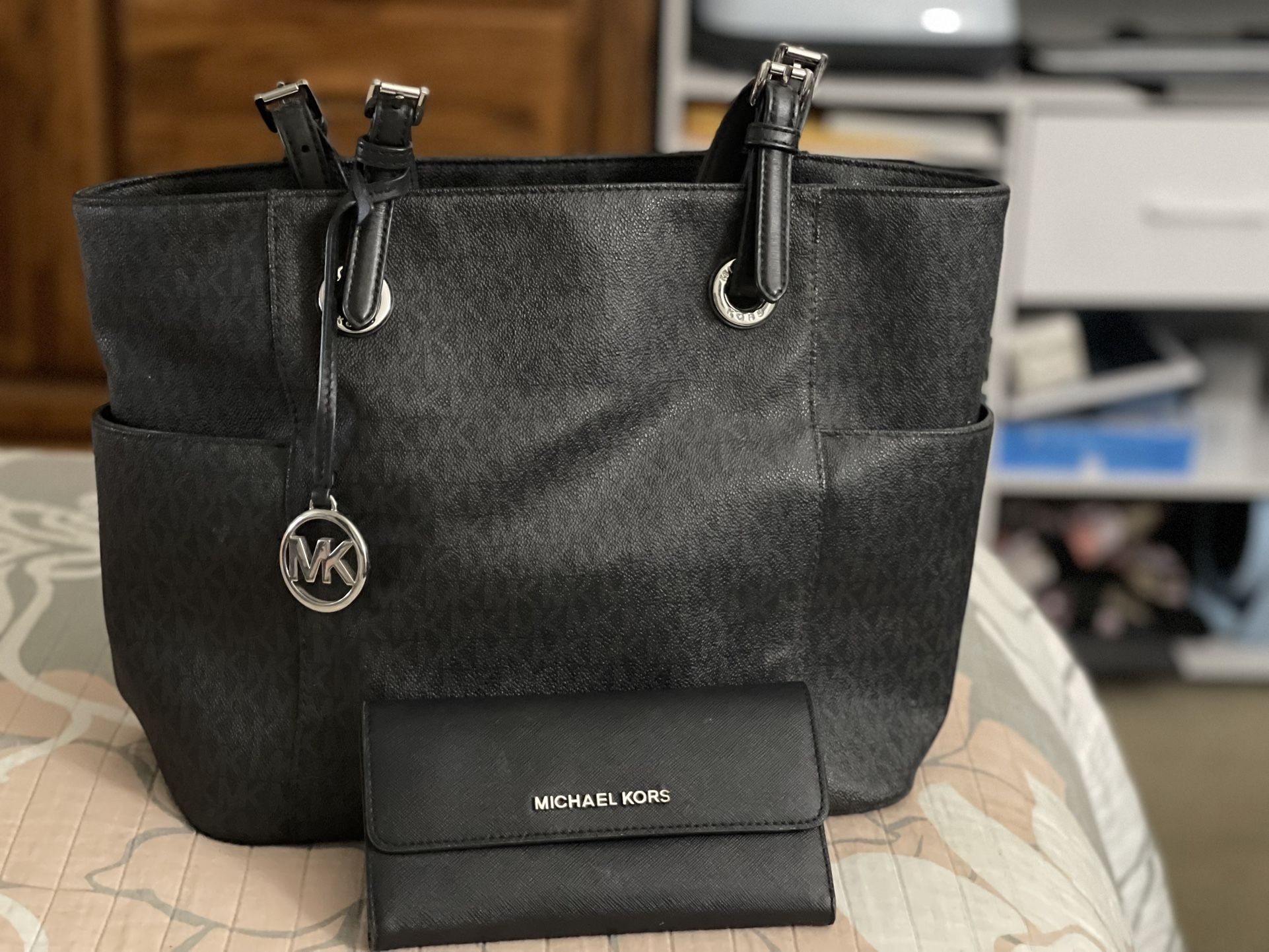 Michael Kors Purse & Wallet Set – Black