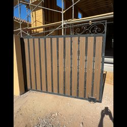 Large RV gate