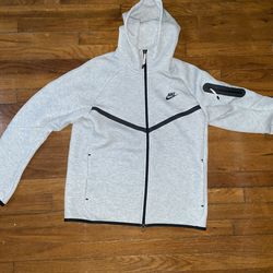 Men’s  Nike tech  hoodie