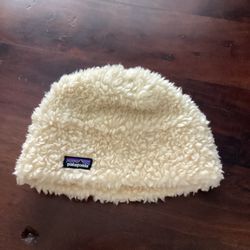 Patagonia Sherpa Deep Pile Ivory Small Beanie Hat 