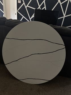 Round Quartz Table Top