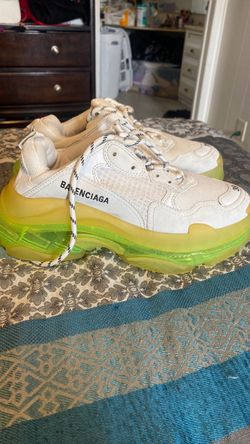 Balenciaga Sneakers lime green Sole