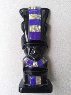 Obsidian Statue