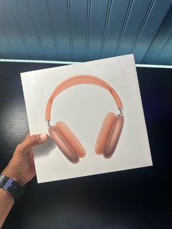 Apple AirPods Max Orange