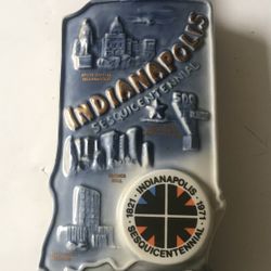 Vintage 1971 Jim Beam Whiskey  Decanter -Indianapolis Sesquicentennial 1(contact info removed)